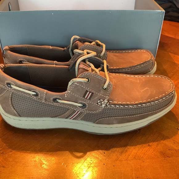 Mountrek Leather boat shoes size 10.5 - Picture 4 of 6